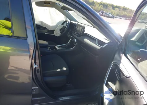 2021 Toyota Rav4 Le z USA, uszkodzony, nr VIN 2T3G1RFV2MC216809